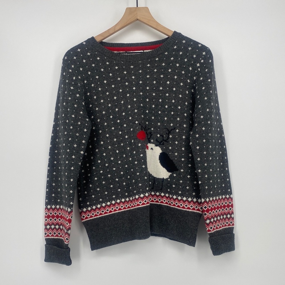 Wearing Your Heart On Your Sleeve Penguin Sweater L Grey Holiday Christmas EX